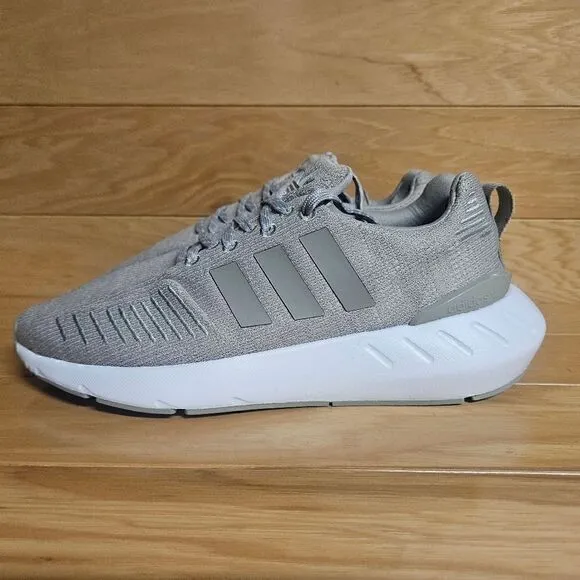 Adidas Swift Run 22 Size 5.5 Youth Kids Sesame White Shoes Sneaker GZ0797