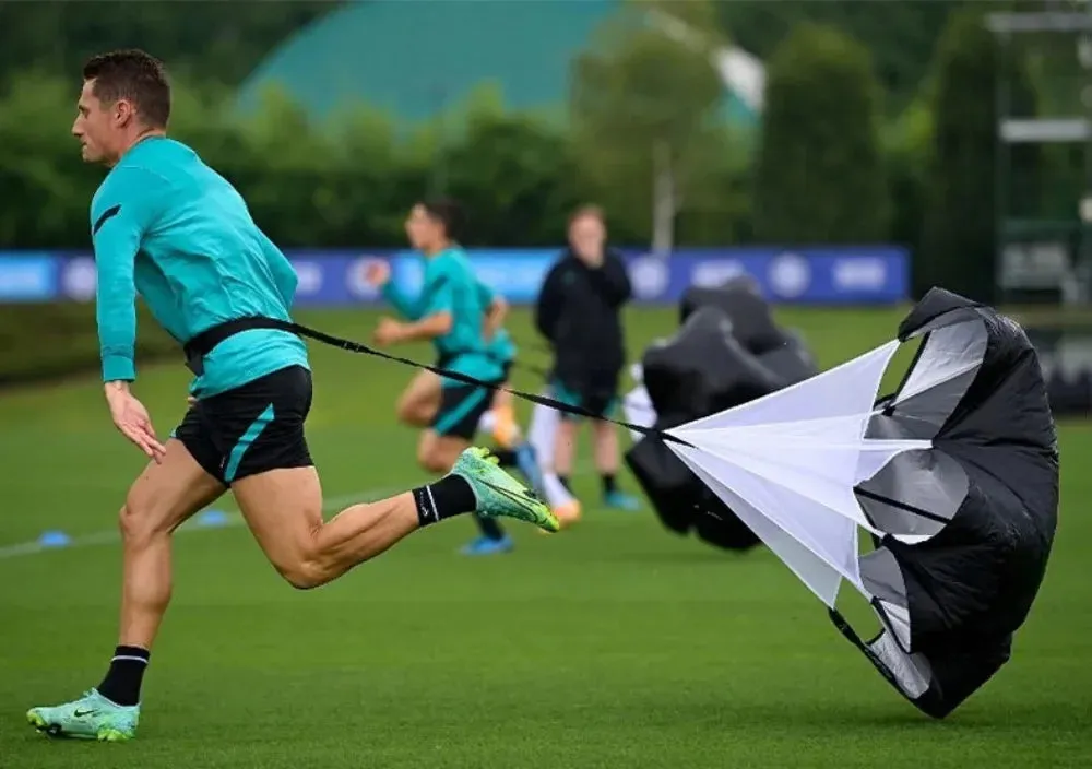 Adjustable Speed Parachute Agility Training Umbrella
