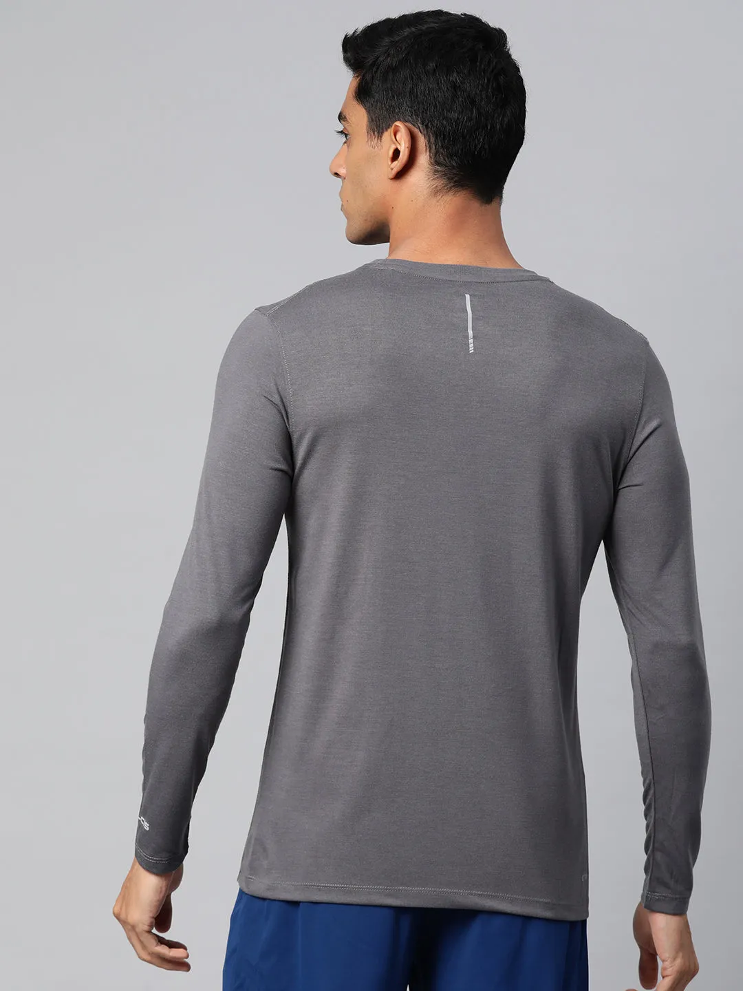 Alcis Men Typography Printed Full Sleeves Running T-shirt