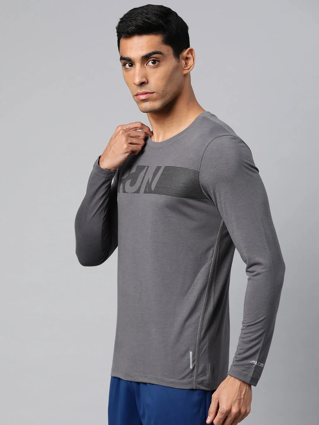 Alcis Men Typography Printed Full Sleeves Running T-shirt