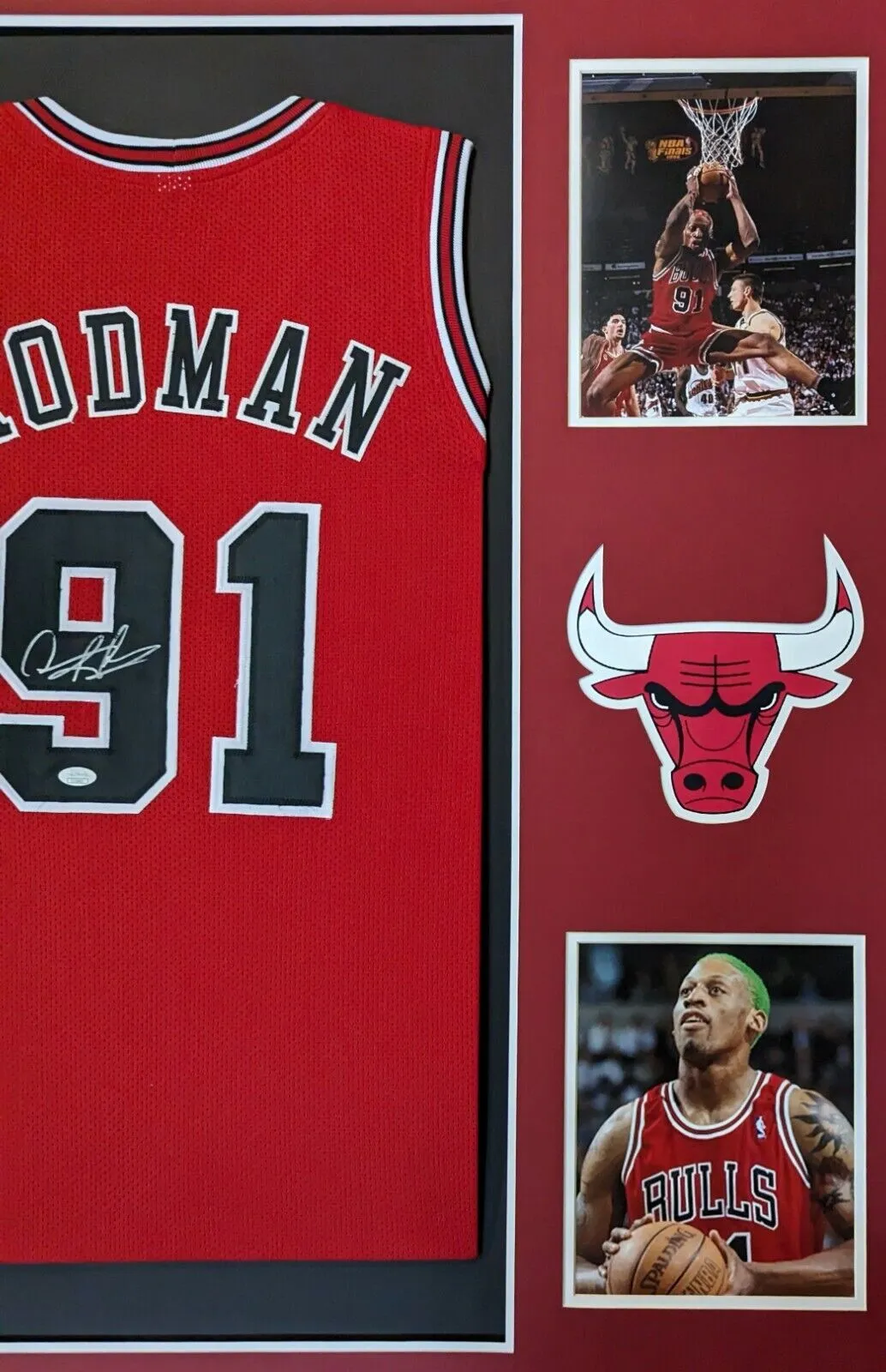 FRAMED CHICAGO BULLS DENNIS RODMAN AUTOGRAPHED SIGNED JERSEY JSA COA