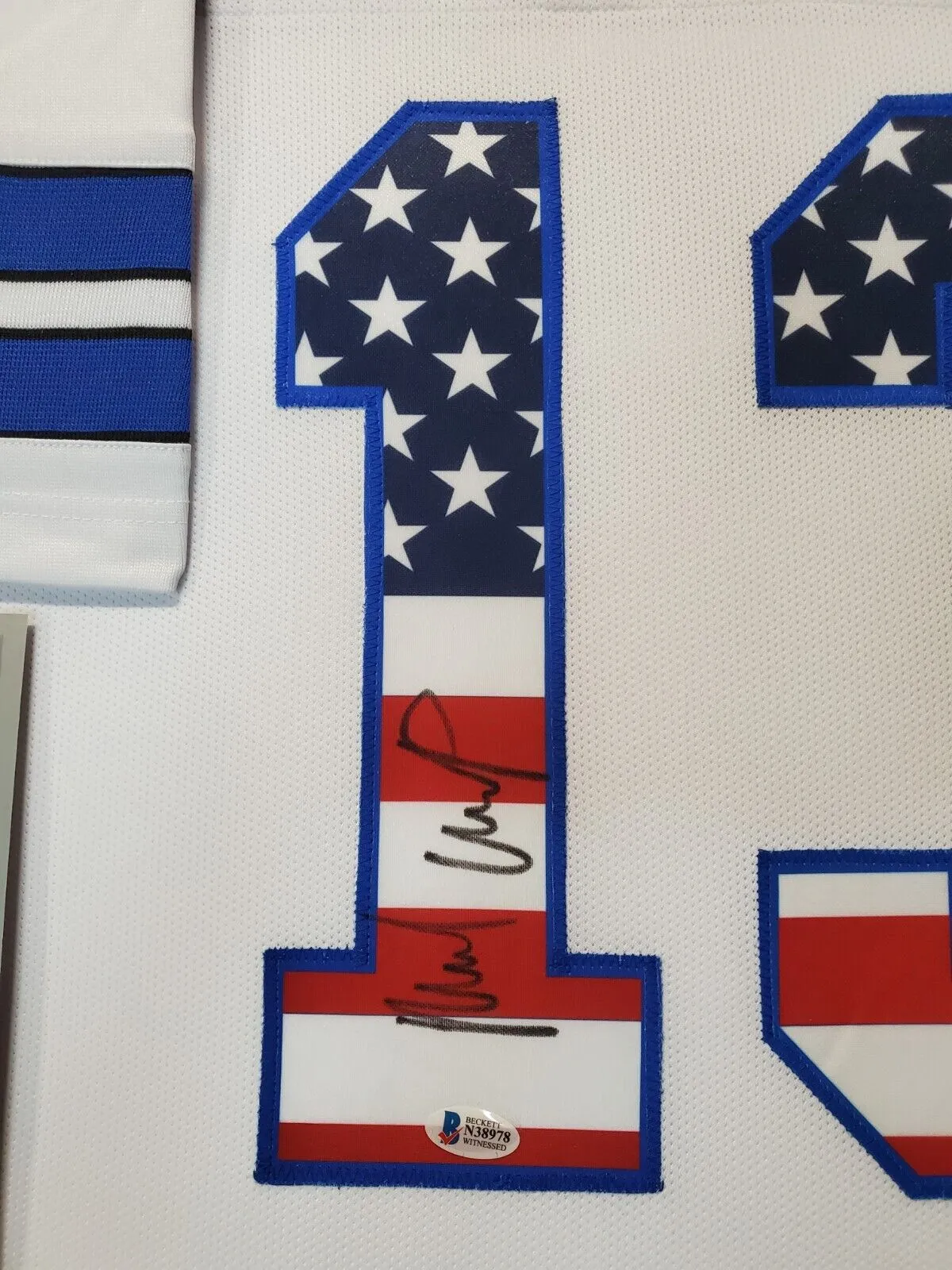 FRAMED DALLAS COWBOYS MICHAEL GALLUP AUTOGRAPHED SIGNED JERSEY BECKETT COA
