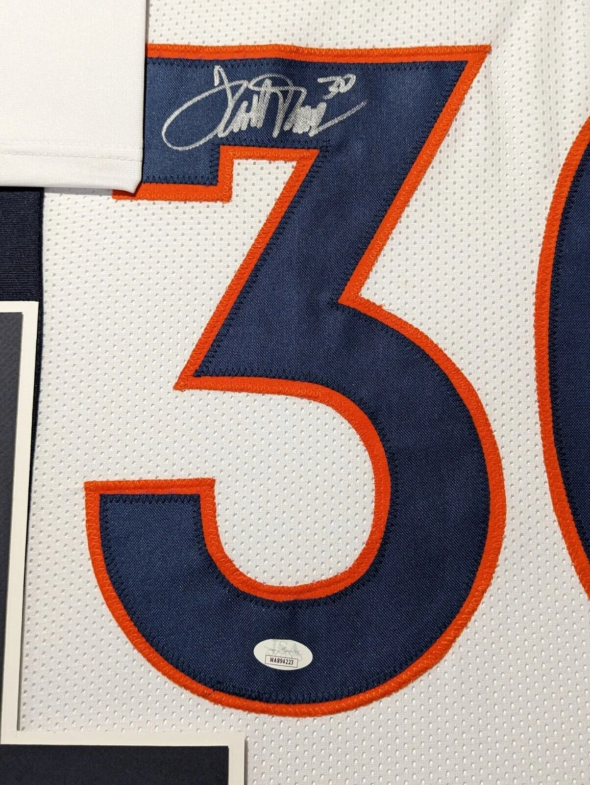 FRAMED DENVER BRONCOS TERRELL DAVIS AUTOGRAPHED SIGNED JERSEY JSA COA