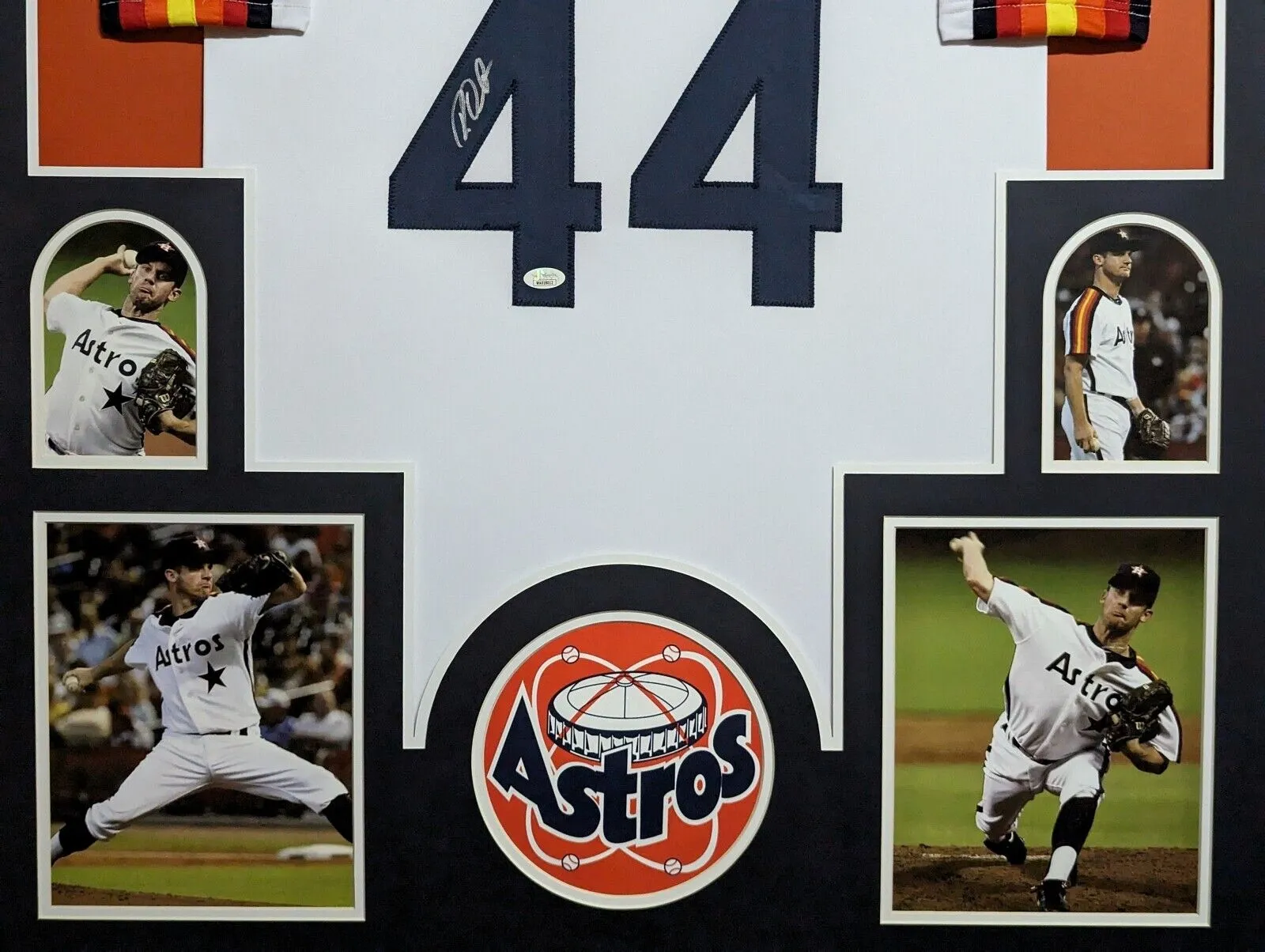 FRAMED HOUSTON ASTROS ROY OSWALT AUTOGRAPHED SIGNED JERSEY JSA COA