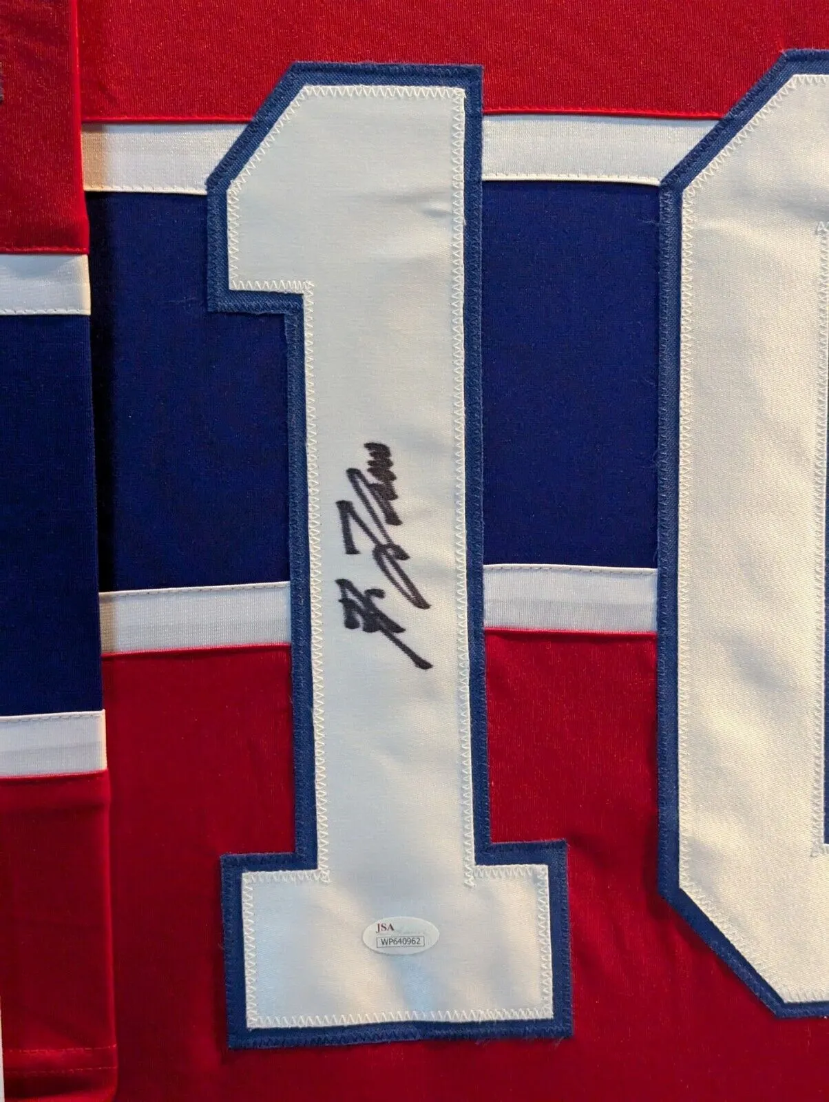 FRAMED MONTREAL CANADIENS GUY LAFLEUR AUTOGRAPHED JERSEY JSA COA