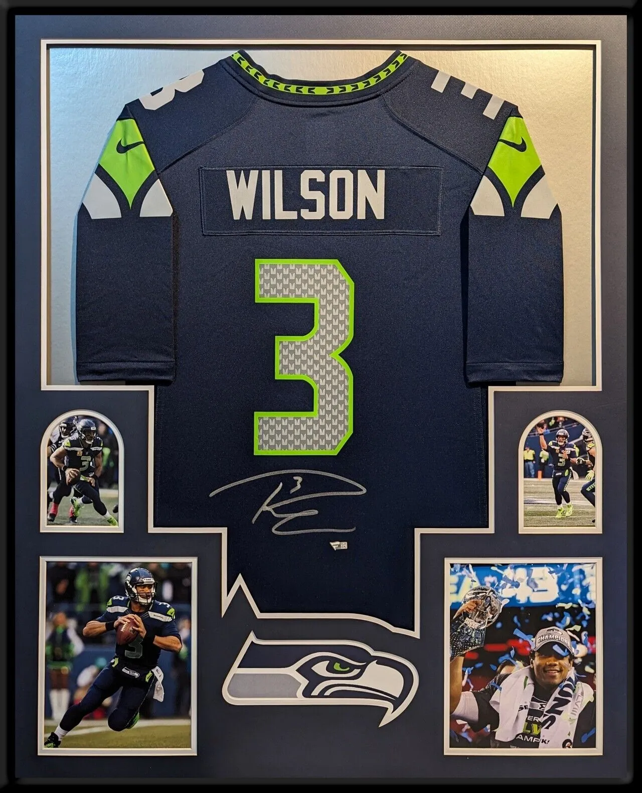 FRAMED SEATTLE SEAHAWKS RUSSELL WILSON AUTOGRAPHED SIGNED JERSEY FANATICS HOLO