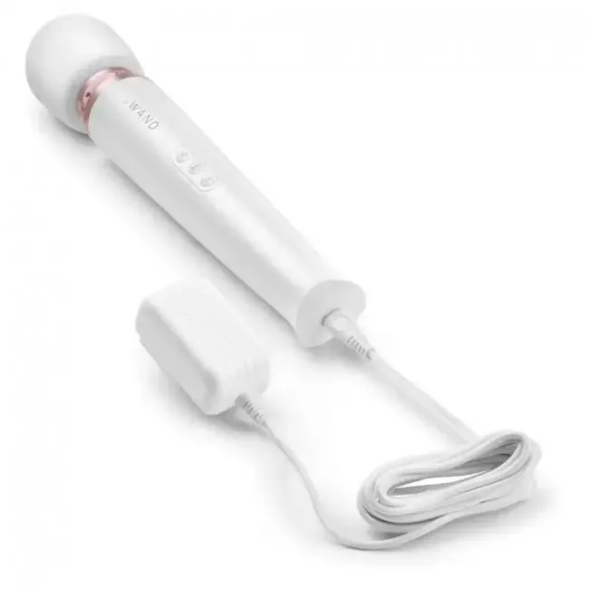 Le Wand Rechargeable 10-speed Vibrating Wand Massaging Vibrator