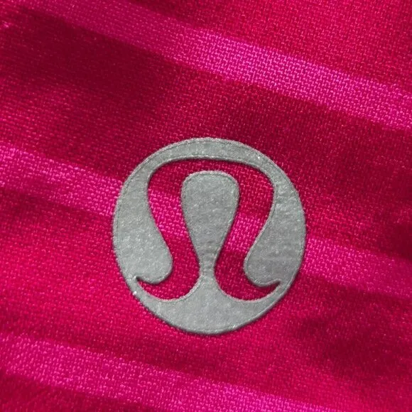 Lululemon Go the Distance Short (Reversible) - 12 Bumble Berry