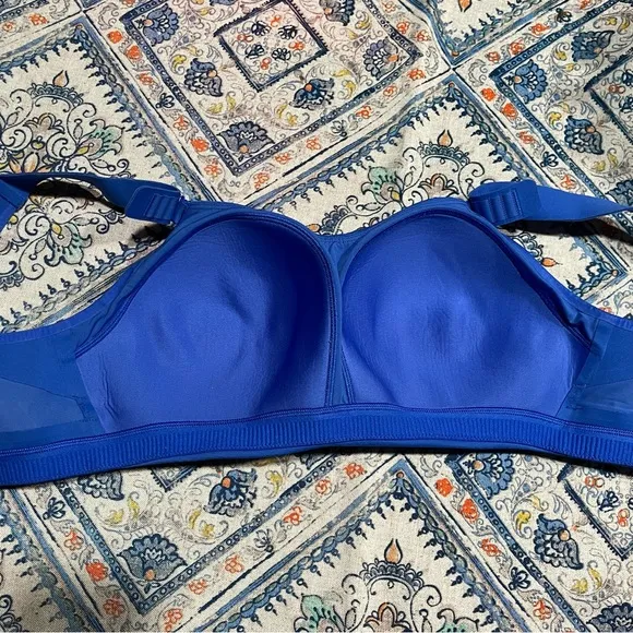 Lululemon | swift speed sports bra cerulean royal blue size: 32E