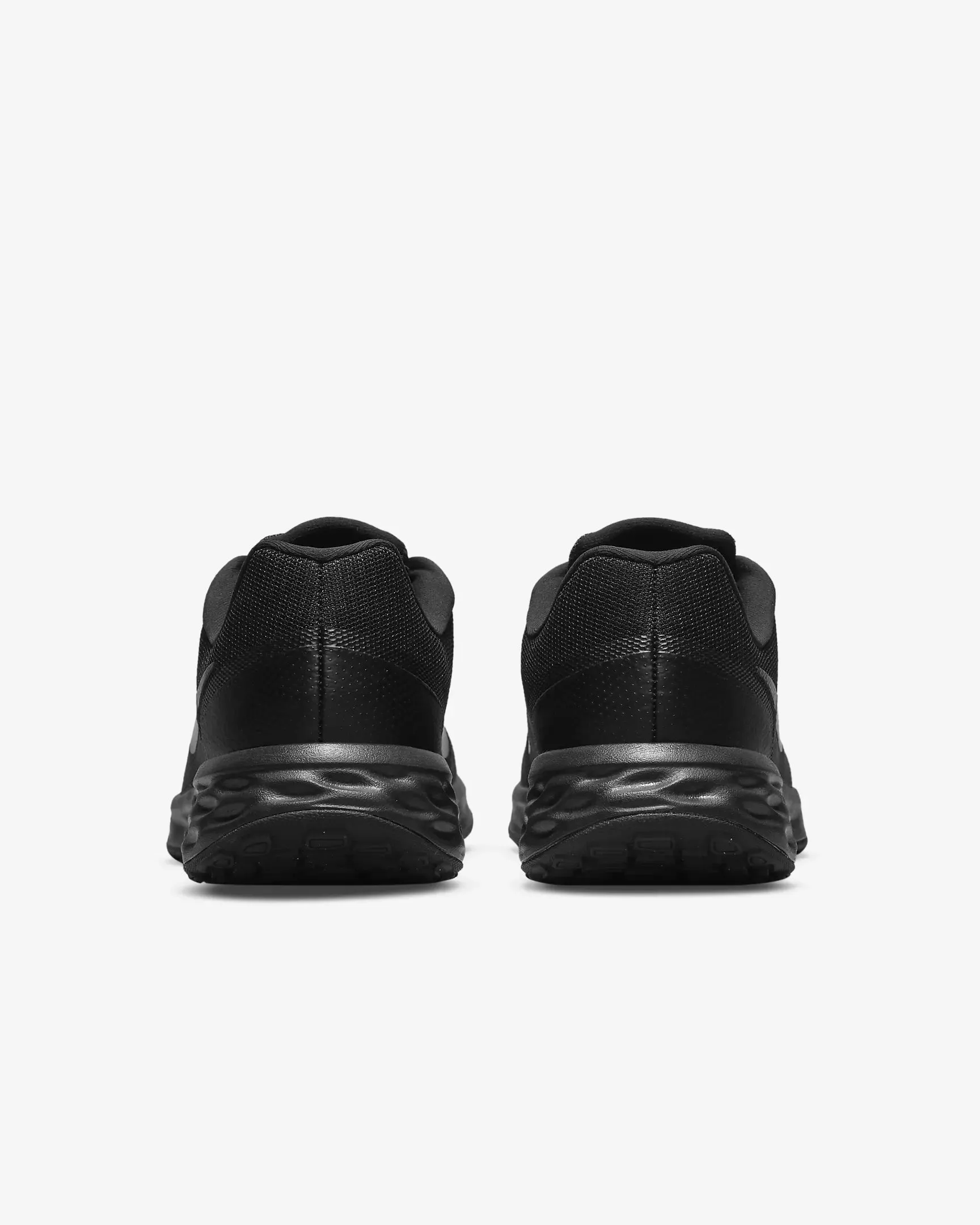 Nike Revolution 6