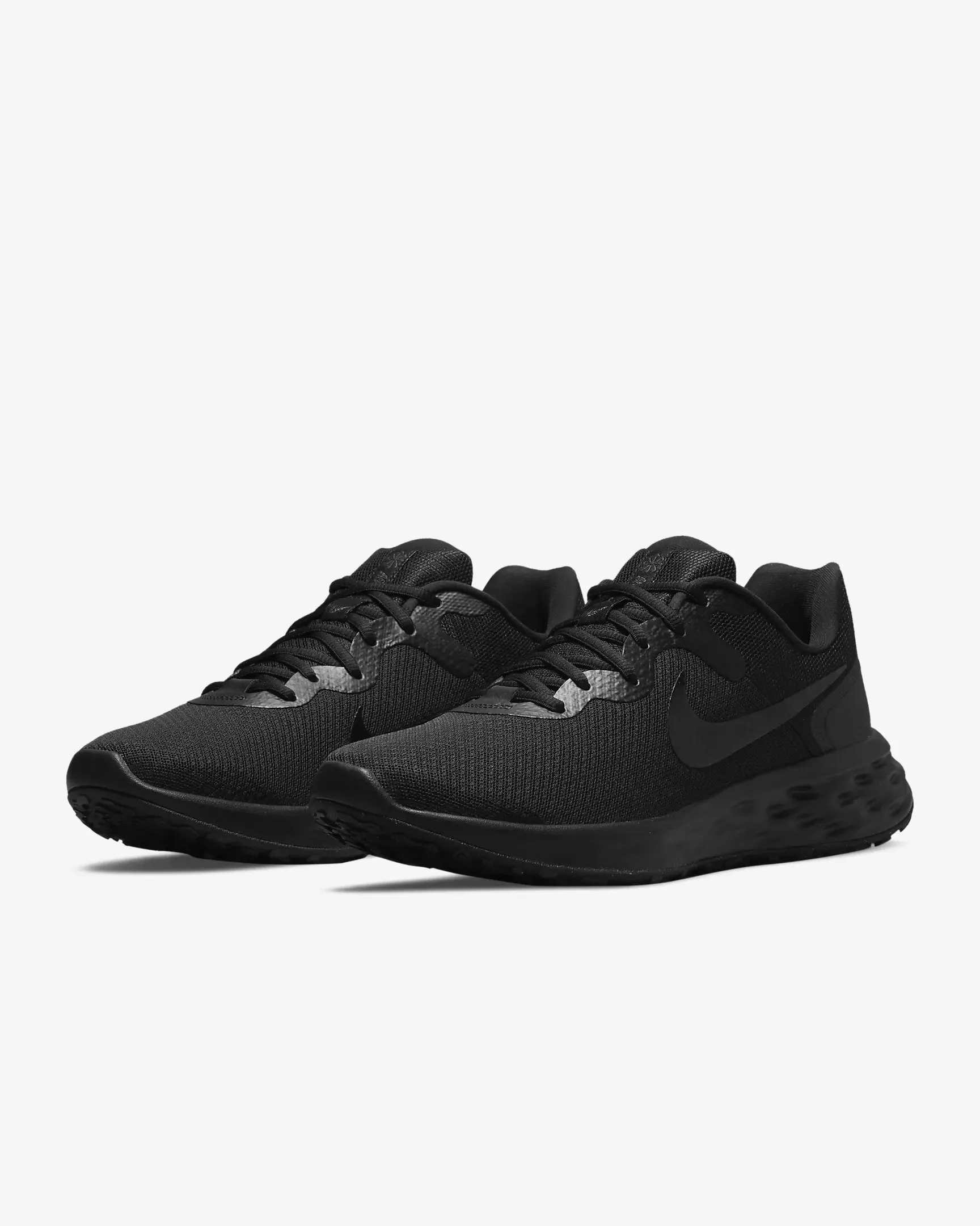 Nike Revolution 6