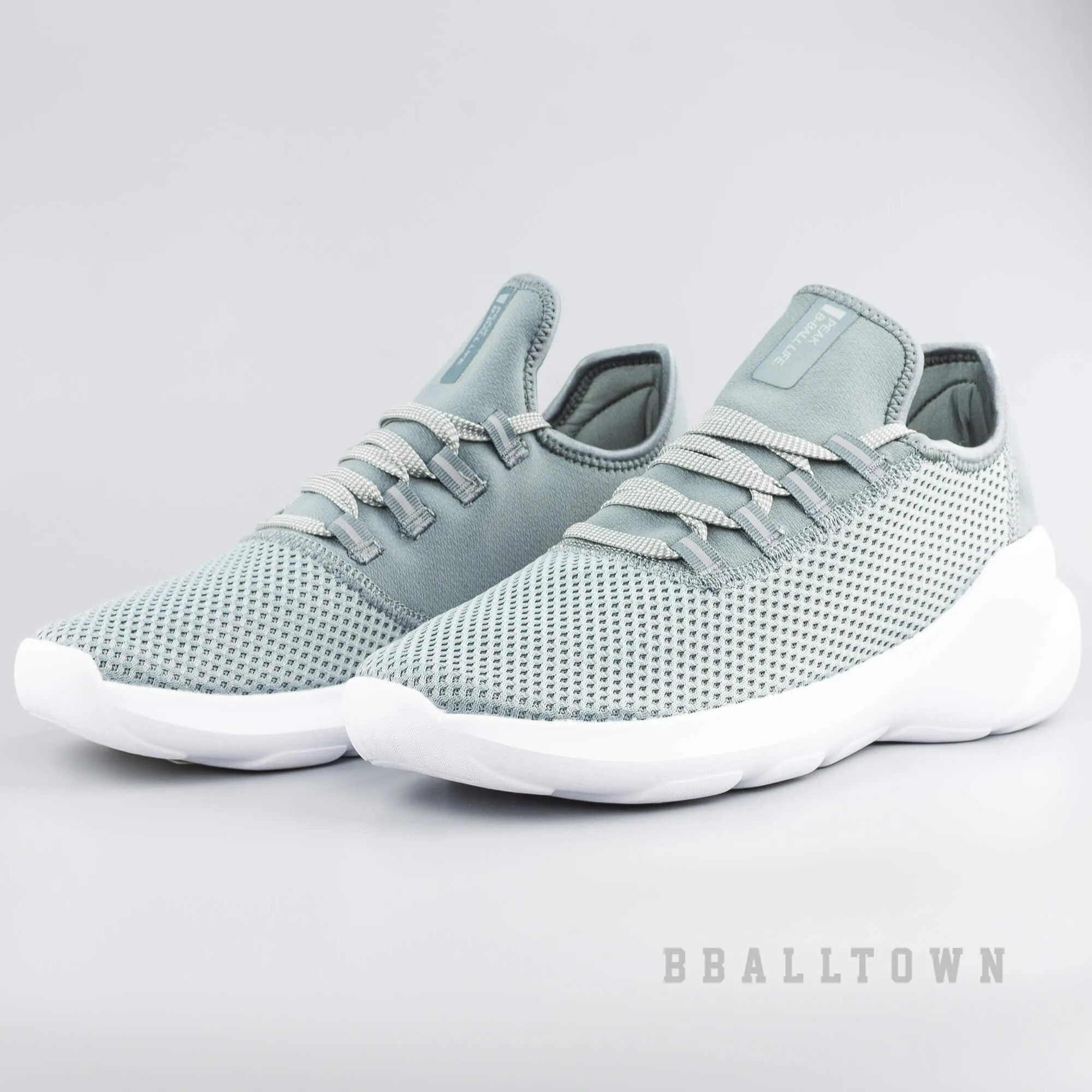 Peak Casual Series Prologue Cool Grey