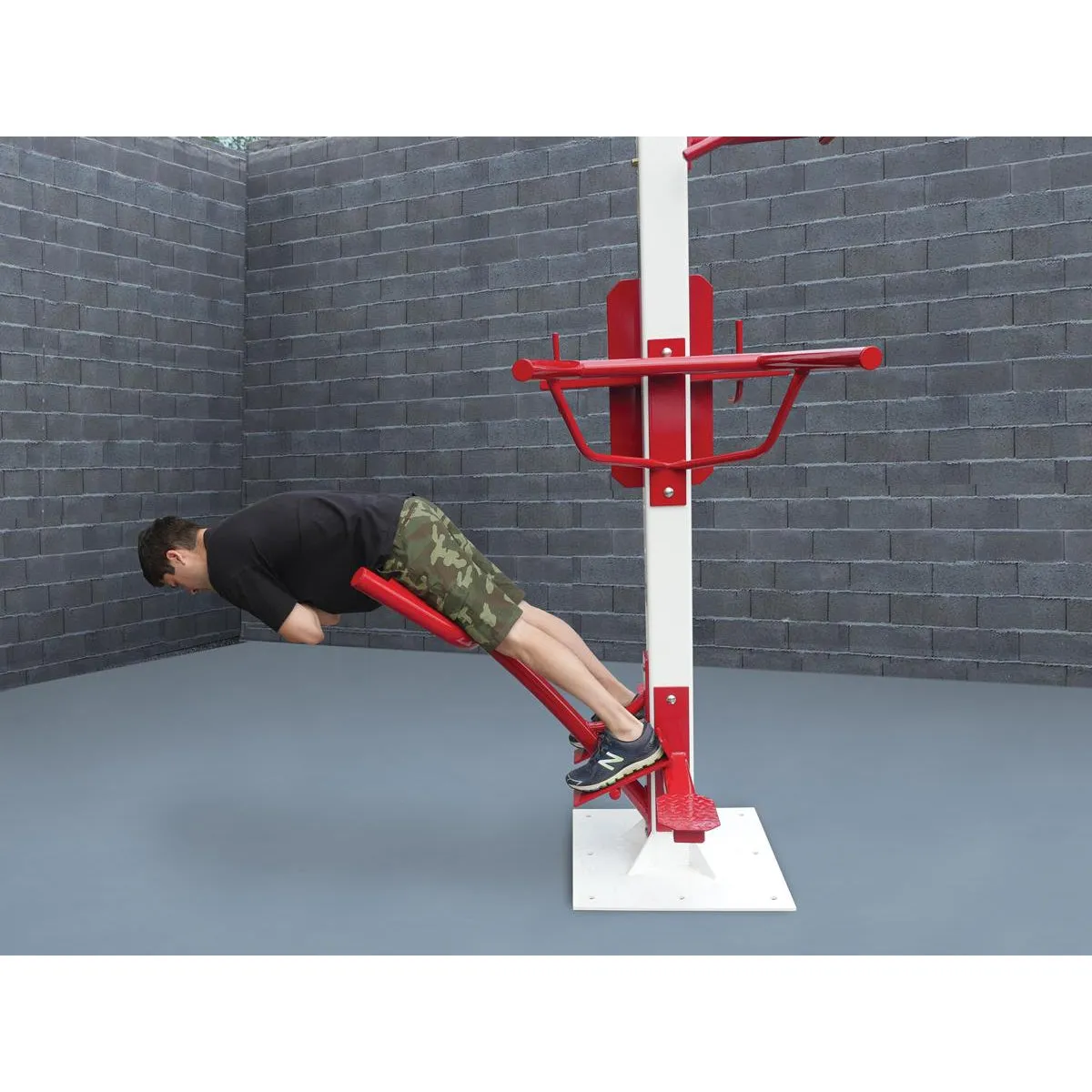 SuperMAX 8 Station Fitness System
