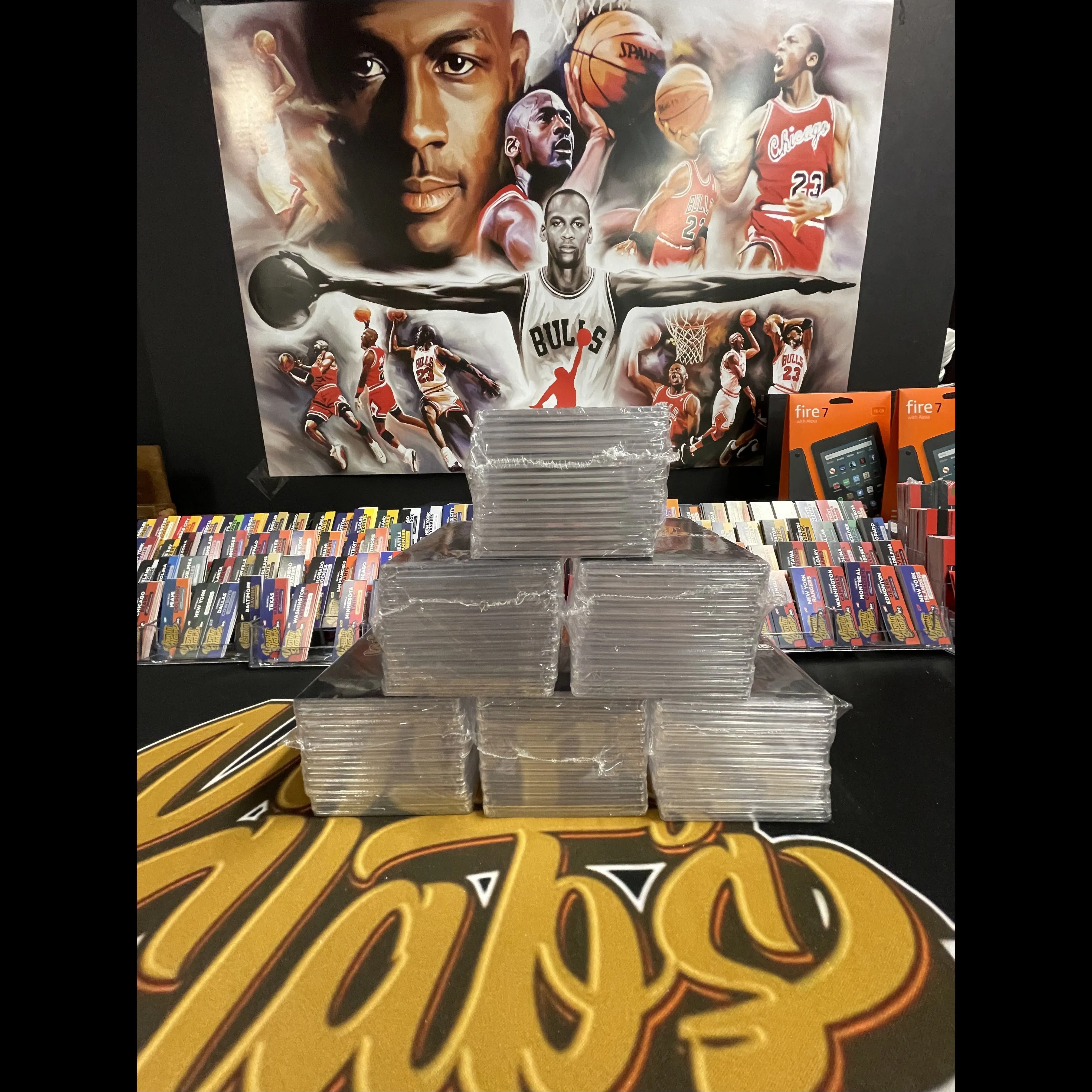 The VSI Brick - 10 Slab 35pt Bundle with Mystery Card Baseball Football Hockey Basketball Cards