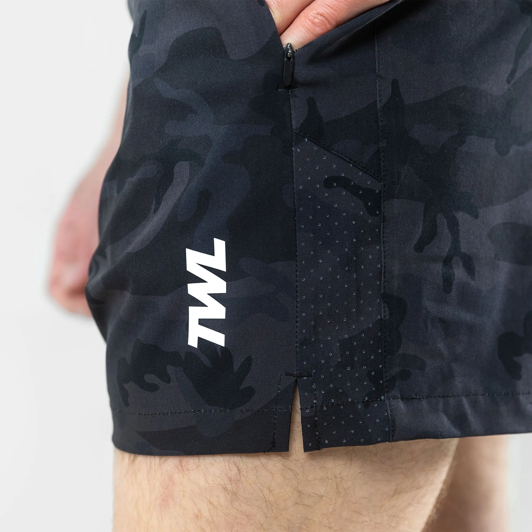 TWL - MEN'S REP SHORTS 5" - BLACK CAMO