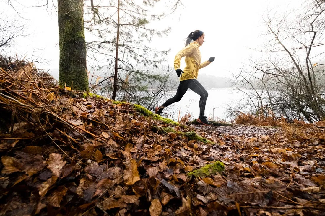 Veste imperméable de running & trail running Femme - KIPRUN Run 500 Rain Jaune