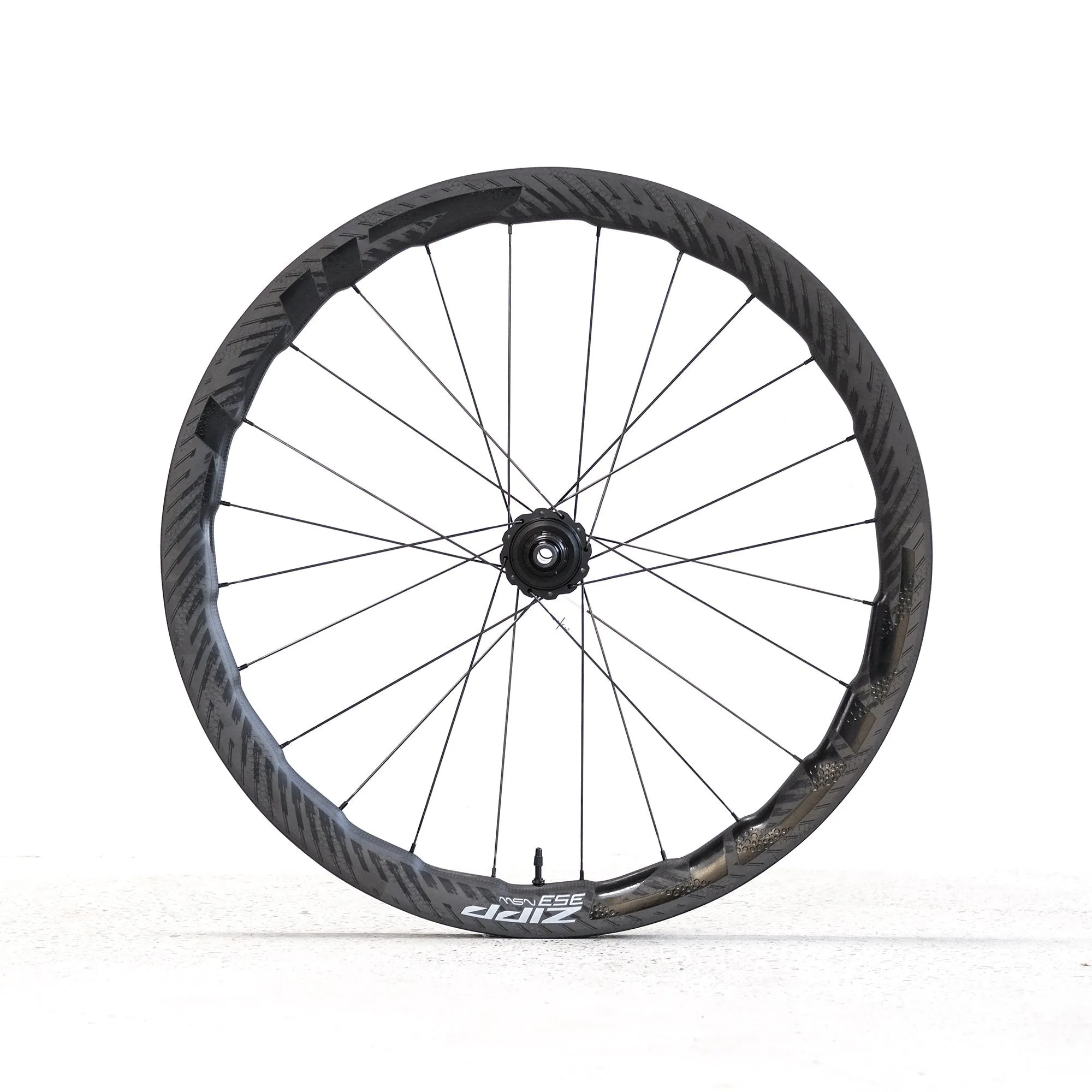 Zipp 353 NSW Carbon Tubeless Disc-Brake Wheelset (Hookless)